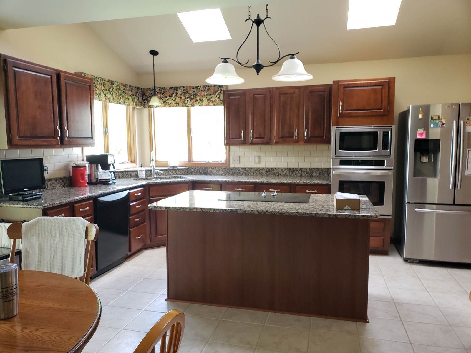Cherry kitchen before